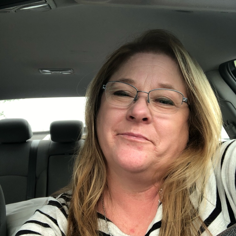 Meet your Posher, Kimberly